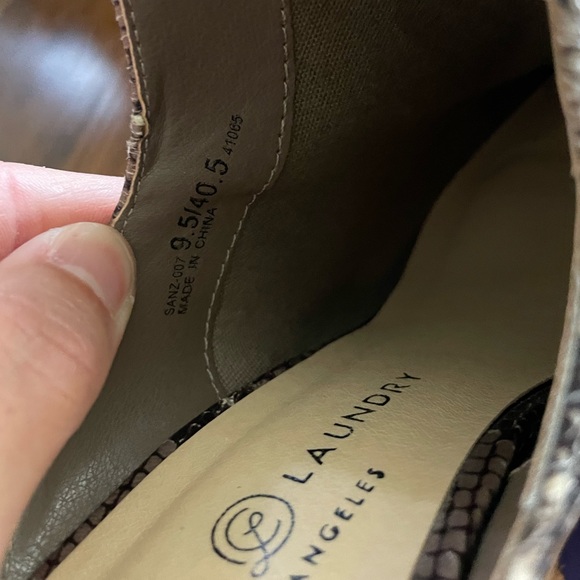 Chinese Laundry Springfield Mule - Picture 5 of 7